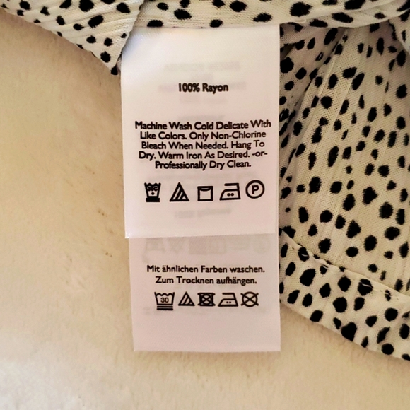 Eddie Bauer Packable Tie-Neck Tank Top - Picture 4 of 6